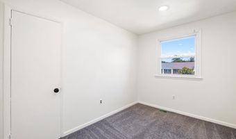 728 ELMTREE Ln, Claymont, DE 19703