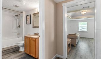55119 5TH St, Astor, FL 32102