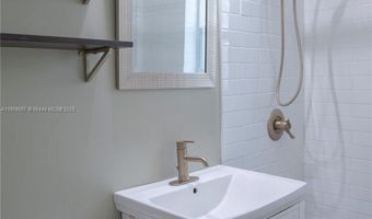 10078 E Bay Harbor Dr 78D, Bay Harbor Islands, FL 33154