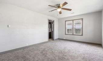 304 E Cofield St, Aurora, MO 65605