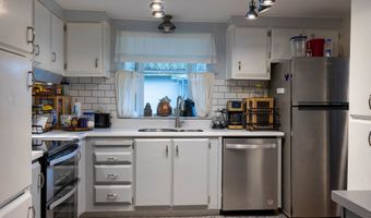 5050 COLUMBUS St 32, Albany, OR 97322