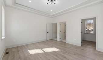 7301 CALVERT St, Annandale, VA 22003