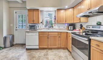 33 Murray St, Ansonia, CT 06401