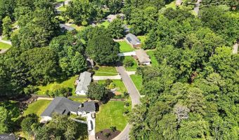 184 Cold Creek Dr, Alpharetta, GA 30009