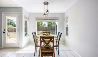 819 Tunbridge Dr, Bentonville, AR 72712