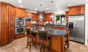 19082 Tecumseh Rd, Apple Valley, CA 92307