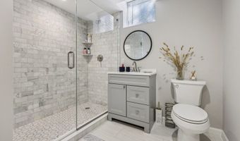 44 Washington Pl, Villas, NJ 07450