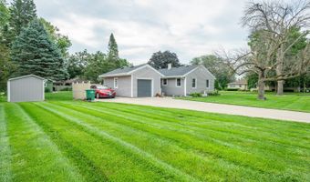 301 5th Street Pl SE, Altoona, IA 50009