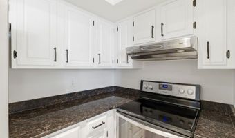 84 Mayfield Rd, Bedminster, NJ 07921