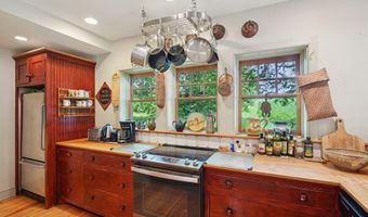 2473 Mt Hope Rd, Dodgeville, WI 53533