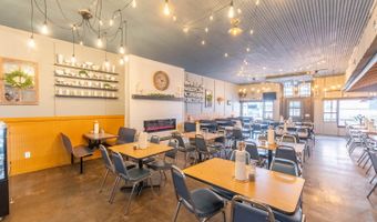 14 Court Sq, Alton, MO 65606