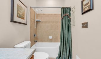 5 Minot Light Ct, Barnegat, NJ 08005