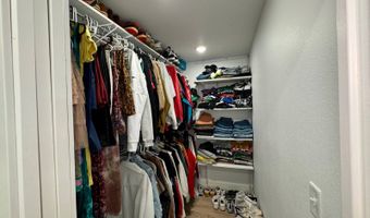 1008 S 10th Ave, Britton, SD 57430