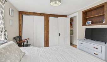 748 Riverside Dr, Augusta, ME 04330