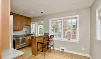 1820 LESLIE Ave, Alexandria, VA 22301