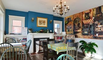 72 E Main Rd, Middletown, RI 02842