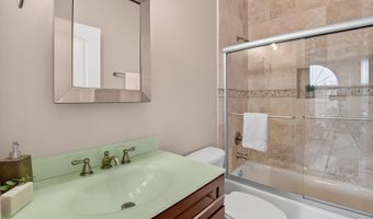 9715 SINGLETON Dr, Bethesda, MD 20817