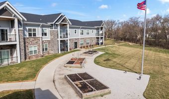 1427 34th Ave SW 220, Altoona, IA 50009
