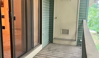 226 Perth Hill Ct, Aberdeen, NJ 07747