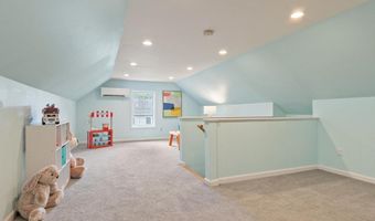 83 Pleasant St, Ayer, MA 01432