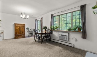 8 Carlisle Ct 8, Brookfield, CT 06804