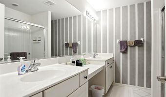 2965 Talaga Dr, Algonquin, IL 60102