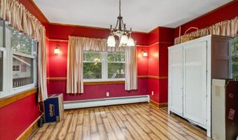 71 Main St, Bayonne, NJ 07035