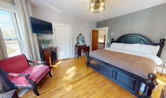 84 Cedar St, Bangor, ME 04401