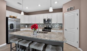 3943 E Hampton Cir, Alva, FL 33920