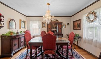 38 Hillvale Rd, Albertson, NY 11507