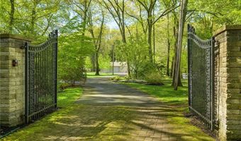 180 Ten Rod Rd, North Kingstown, RI 02852