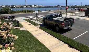 300 Deal Lake Dr 5, Asbury Park, NJ 07712