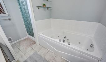 306 Valley View Dr, Albrightsville, PA 18210
