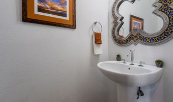 201 Aliso Drive SE Unit Apt 9, Albuquerque, NM 87108