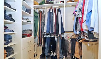 46 Rockland St, Barnegat, NJ 08005
