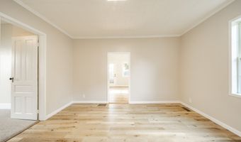 814 W 5th St, Anderson, IN 46016