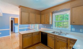 2011 E Barden Rd, Charlotte, NC 28226