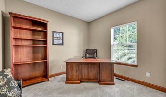 880 Shadow Creek Trl, Amherst, OH 44001