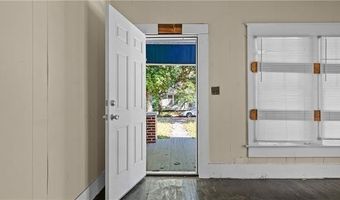 2242 NOBLE St, Alexandria, LA 71301
