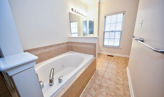 5035 WOODS LINE Dr 18, Aberdeen, MD 21001