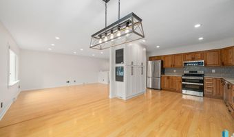 1513 E Sylvan Cir, Brandon, SD 57005