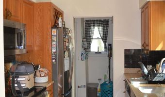 31 Chestnut Way Cir, Barnegat, NJ 08005