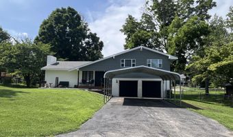 508 E Kirkwood Dr, Aurora, MO 65605