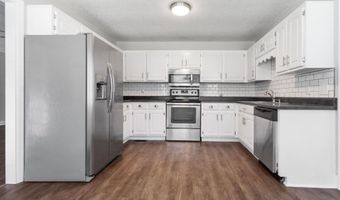 1215 Heatherwood Dr, Arab, AL 35016