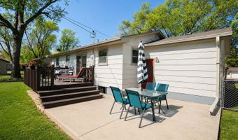 1417 S 6th St, Aberdeen, SD 57401
