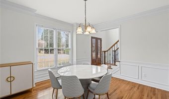 7260 Fawn Lake Dr, Alpharetta, GA 30005