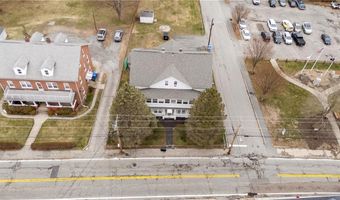 95 School St, Lincoln, RI 02865