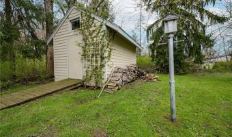 15 South Ln, Angola, NY 14006