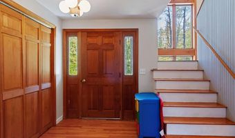 25 Vail Rd, Barnstead, NH 03225