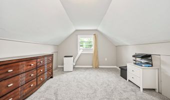 91 E Harold St, Bloomfield, CT 06002